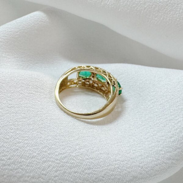 14ct Yellow Gold Emerald Ring - Image 3