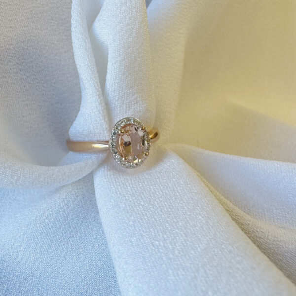 9ct Rose Gold Oval Morganite Ring