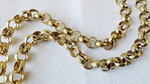 9k Yellow Gold Engraved Belcher Chain with Padlock - Image 5